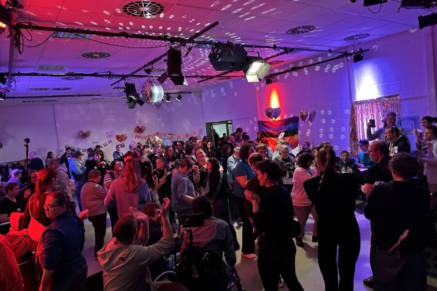 DU und ICH: Lebenshilfe Seelze feiert große Freundschafts- und Singleparty im Pavillon